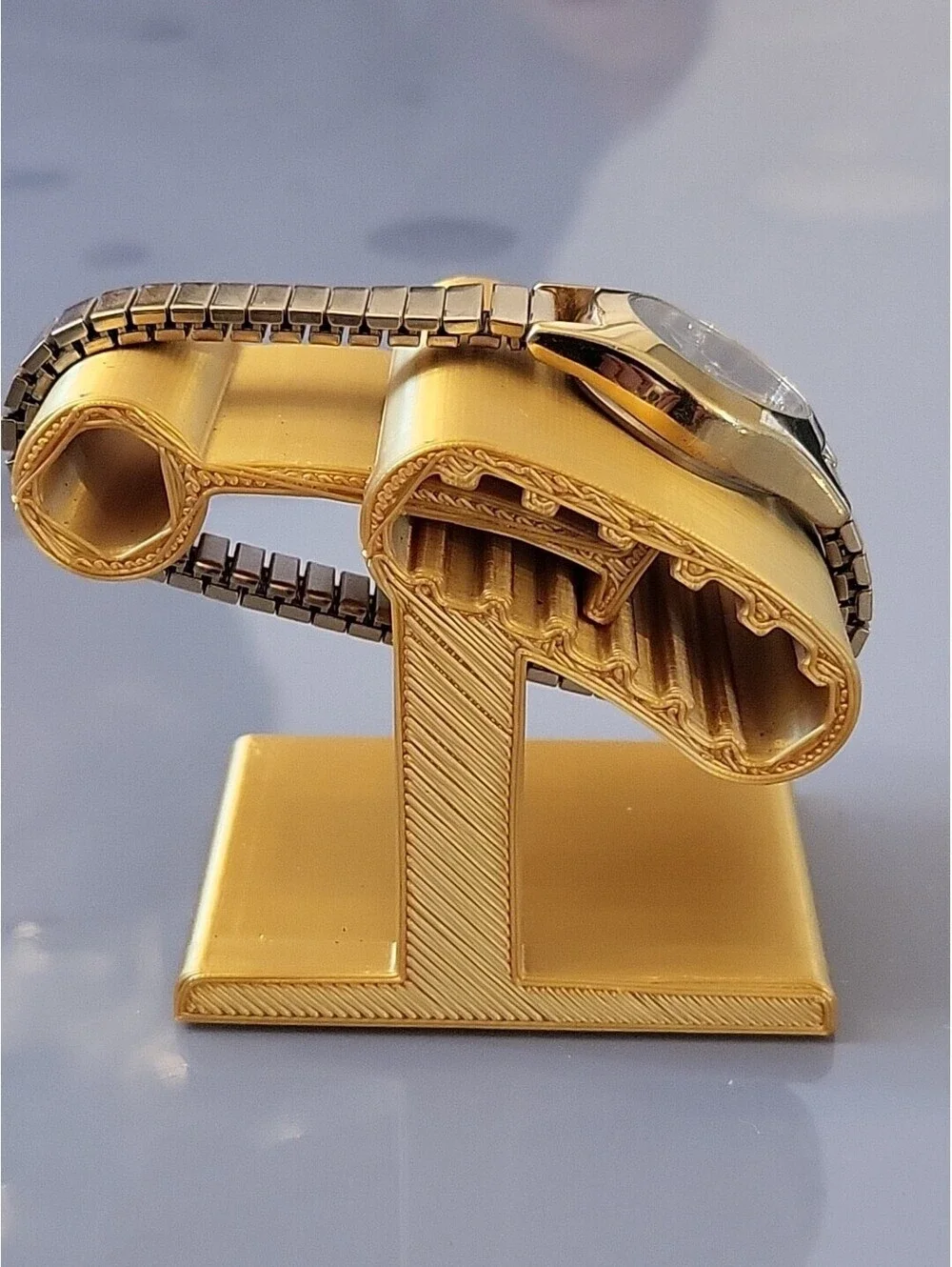 Armitron Diamond Watch Women Gold Stainless St Stretch Battery  Black Quartz EUC